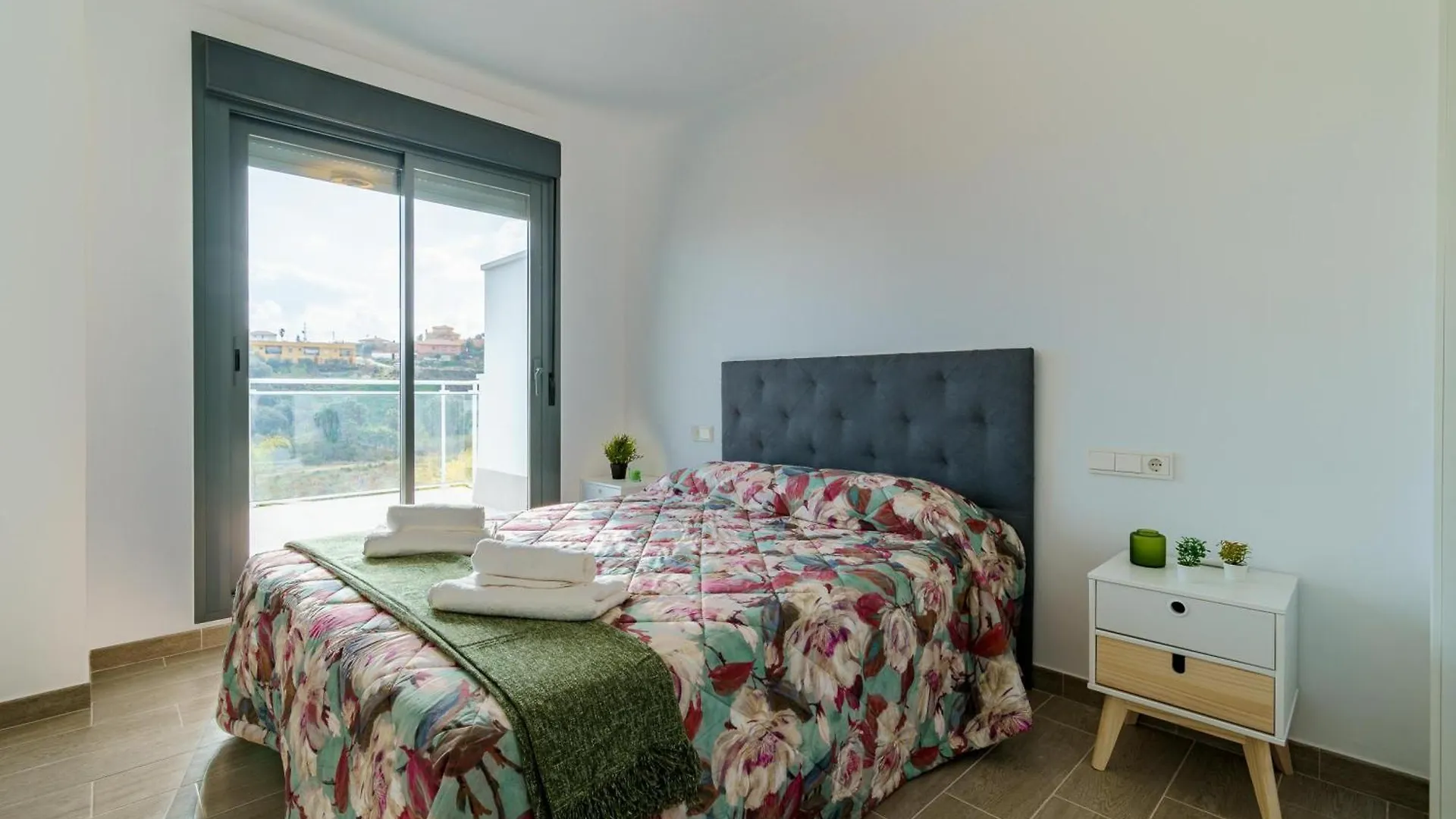 Apartment La Cala With Pool - Happy Rentals La Cala De Mijas