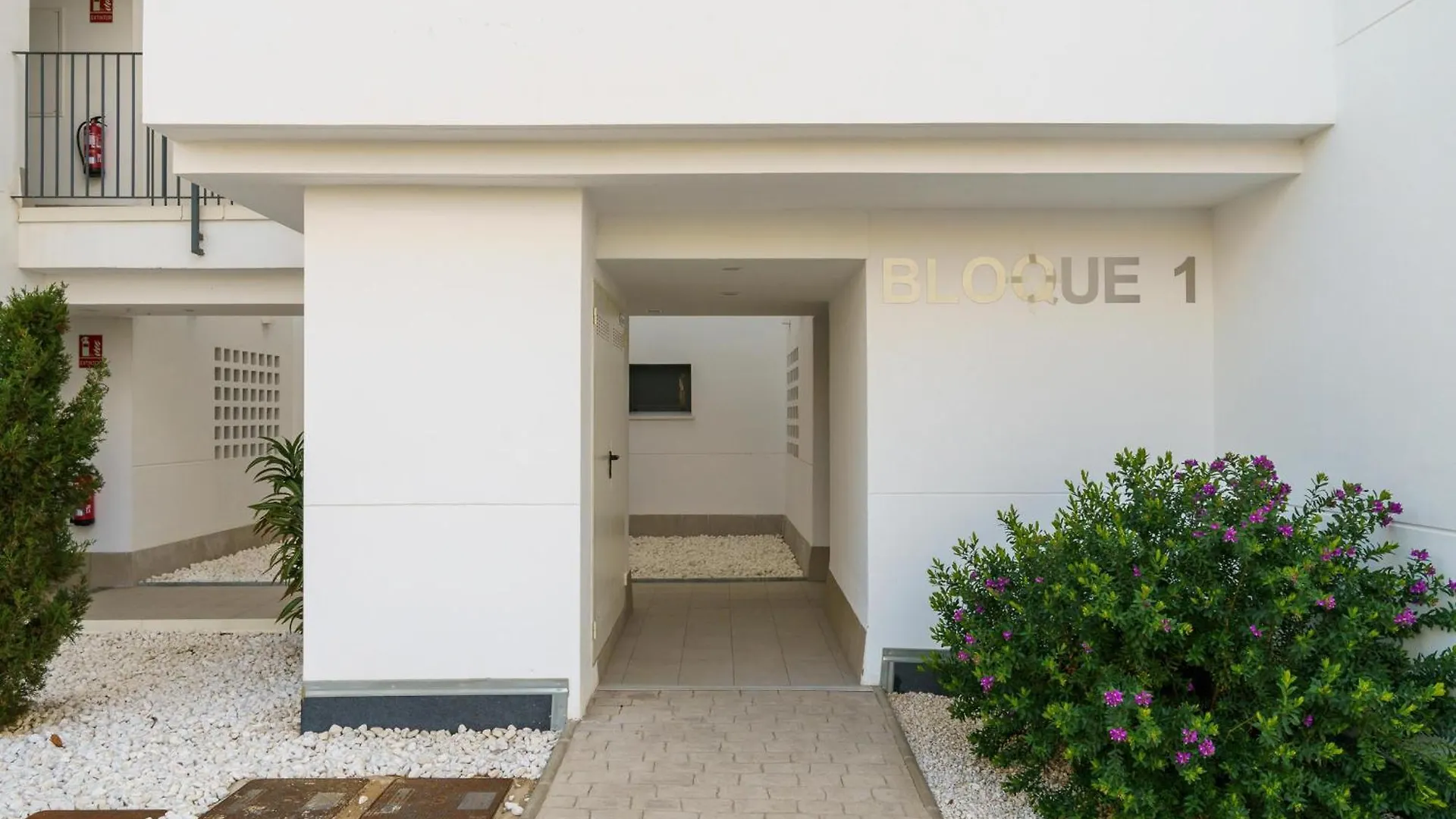 Apartment La Cala With Pool - Happy Rentals La Cala De Mijas