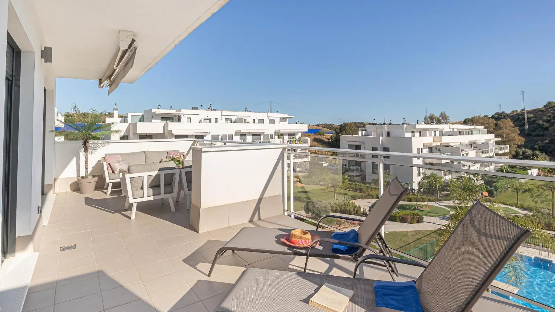 Apartment La Cala With Pool - Happy Rentals La Cala De Mijas